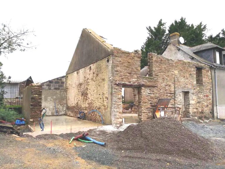 Renovation-complete-Maison-pendant-MF-Construction